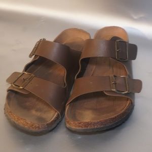 Sandles